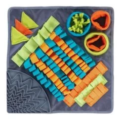 Snuffle Mat With Lick Section, Messy Mutts, 16"x16